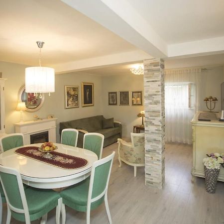 Apartment Antica With Yard & Bbq Split Exterior foto